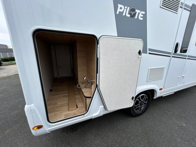 Pilote P 690 D Evidence - Photo 43