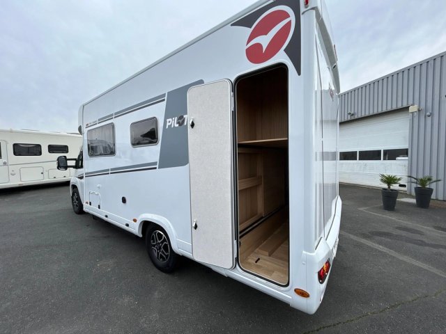 Pilote P 690 D Evidence - Photo 44