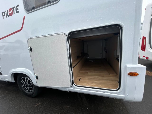 Pilote P 720 FC Evidence - Photo 13