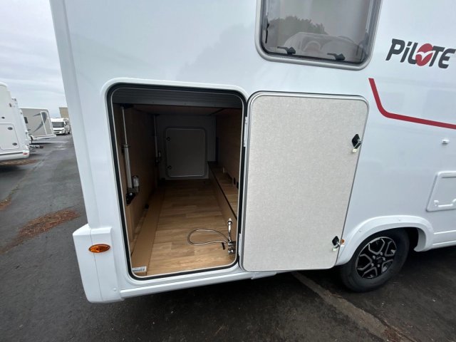 Pilote P 720 FC Evidence - Photo 14