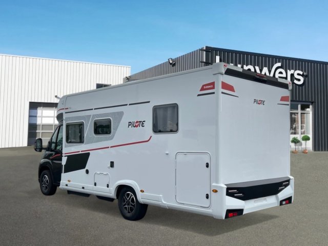 Pilote P 740 FC Evidence - Photo 2