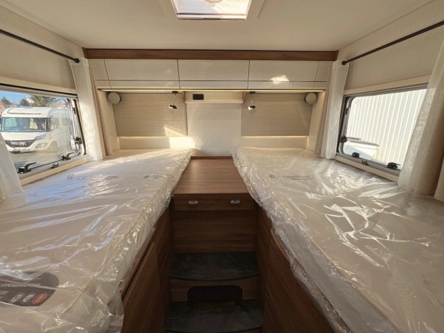 Pilote P 746 FGJ Evidence Plus + - Photo 5