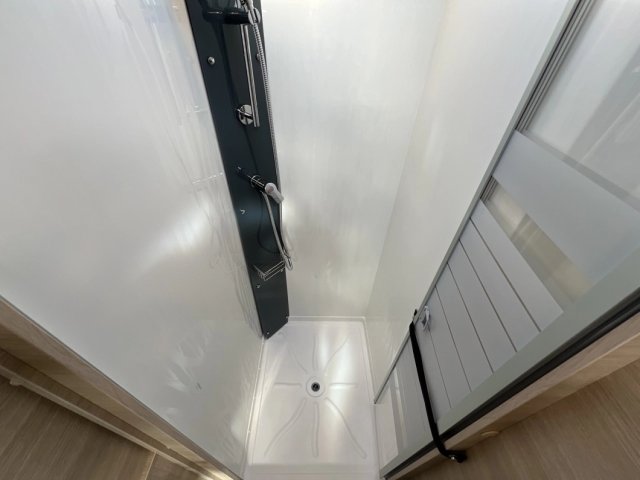 Rapido 606 F Série 6 - Photo 6