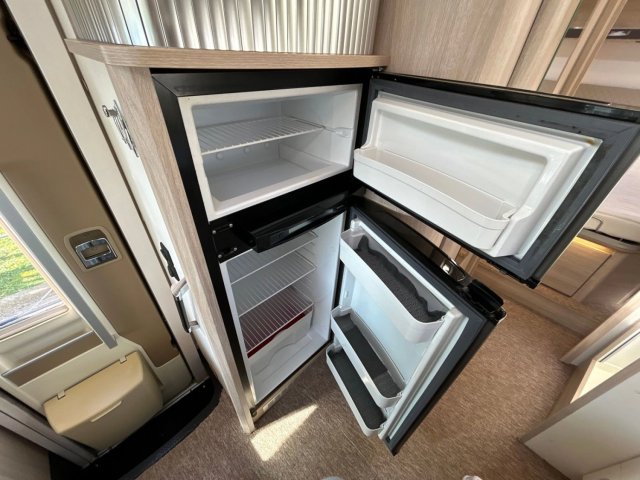 Rapido 890 F SERIE 8 - Photo 8