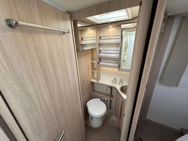 Rapido 890 F SERIE 8 - Photo 10