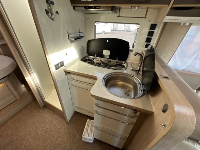 Rapido 890 F SERIE 8 - Photo 11