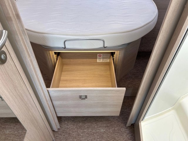 Rapido 890 F SERIE 8 - Photo 17