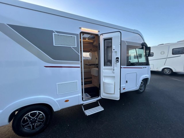 Rapido 896 F SERIE 8 - Photo 12