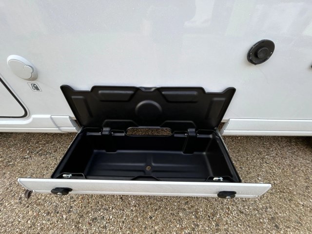 Bavaria Initial I740FC Nomade - Photo 11