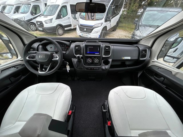 Bavaria T720FC Intense - Photo 3