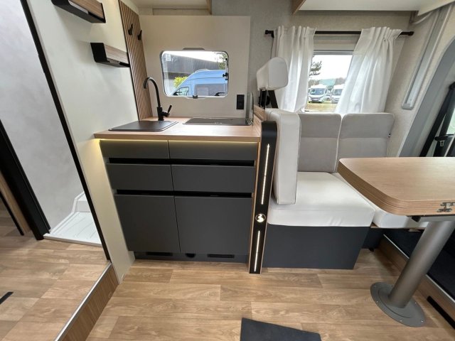 Bavaria T720FC Intense - Photo 8