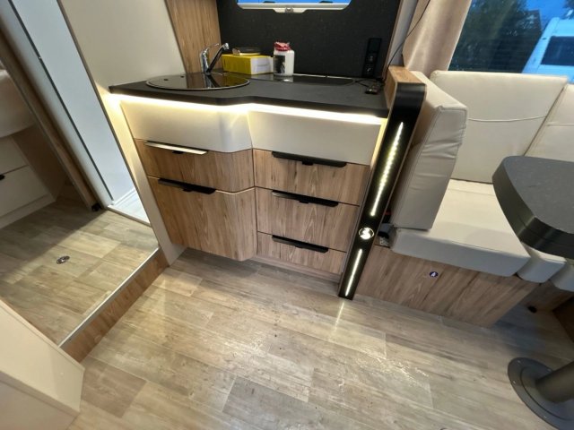 Bavaria Tren-D T746FC Style - Photo 9