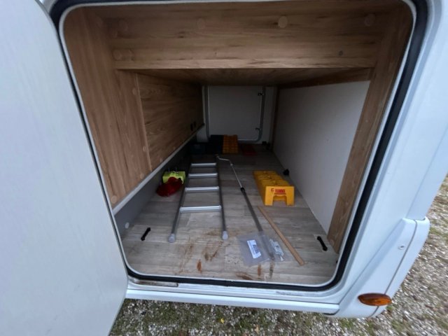 Bavaria Tren-D T746FC Style - Photo 11