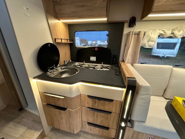 Bavaria Tren-D T746FC Style - Photo 17