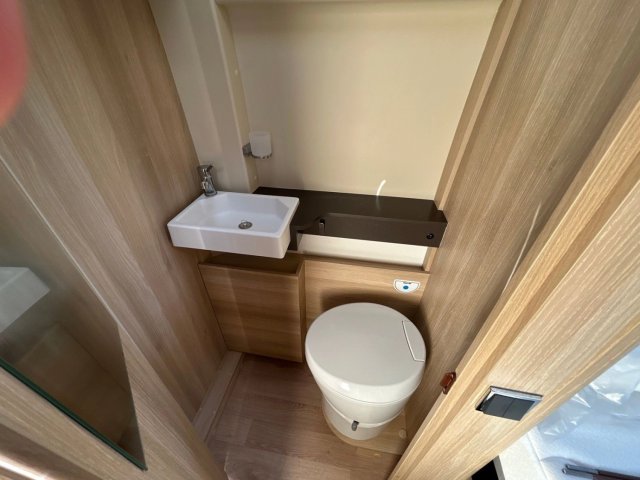 Campereve Magellan 643 Limited - Photo 12