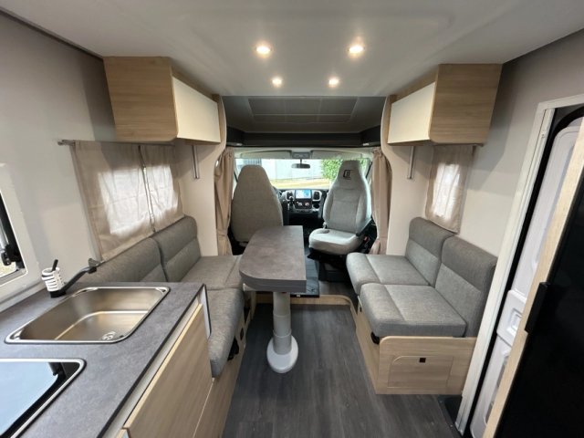 Challenger 318 Anniversary Edition - Photo 12