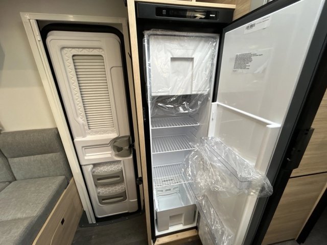 Challenger 318 Anniversary Edition - Photo 14