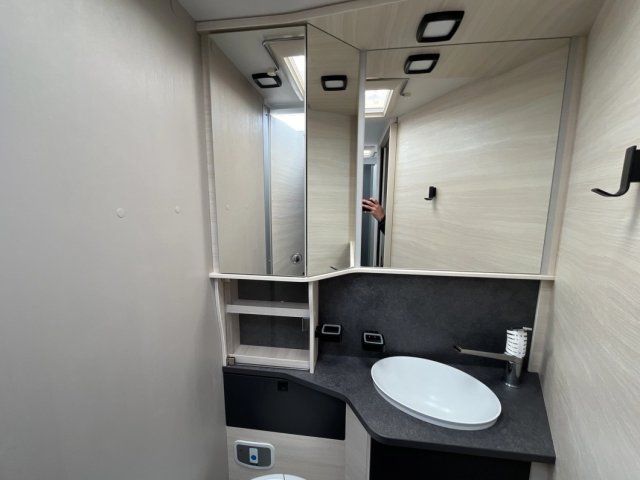 Challenger 328 Graphite Ultimate - Photo 4