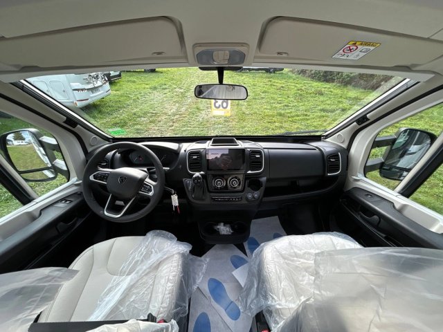 Rapido 696 F 65 Ans 696F - Photo 3