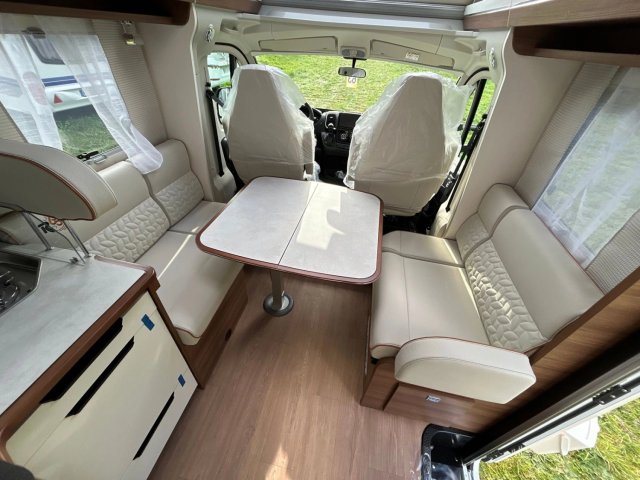 Rapido 696 F 65 Ans 696F - Photo 5