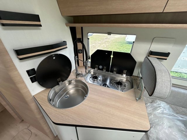 Rapido 8096 DF SERIE 80 - Photo 7