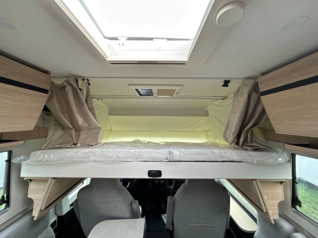 Rapido 8096 DF SERIE 80 - Photo 8