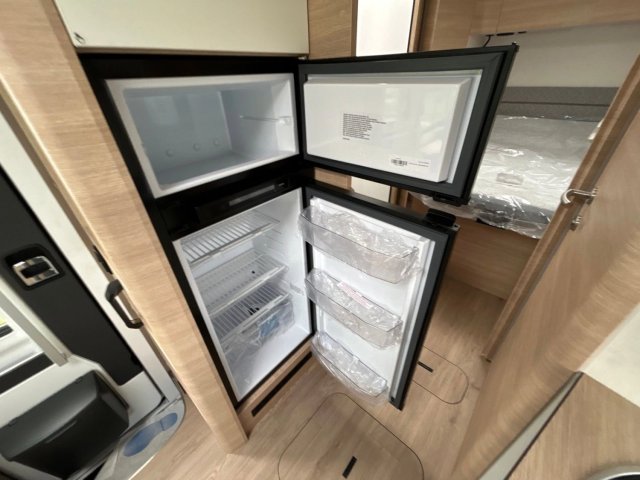 Rapido 8096 DF SERIE 80 - Photo 9