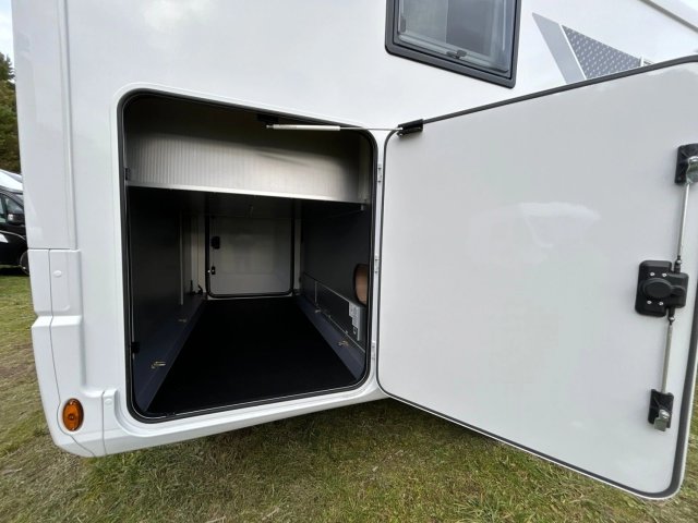 Rapido 8096 DF SERIE 80 - Photo 12