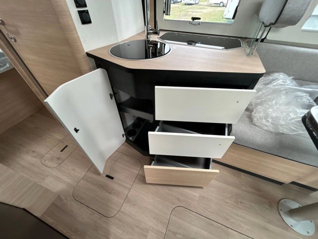 Rapido 8096 DF SERIE 80 - Photo 14