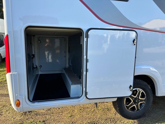 Rapido C86i 65 ANS - Photo 7