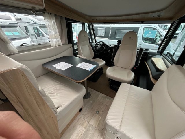 Bavaria Initial I740FC Style FC - Photo 5