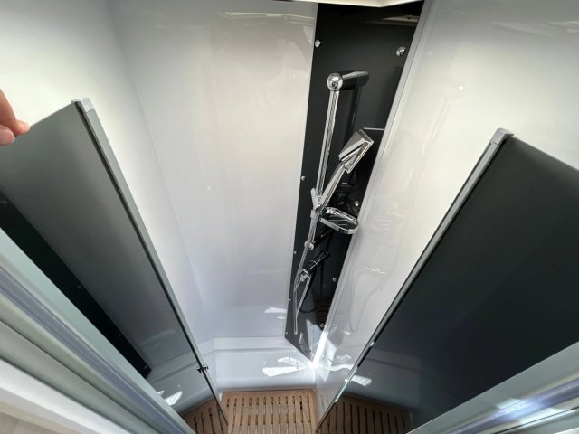 Challenger 328 - Photo 13
