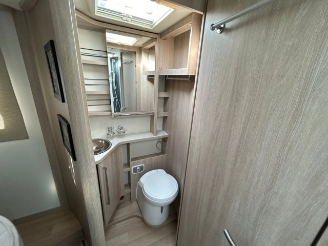 Rapido 8096 DF - Photo 10