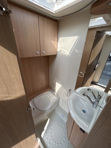 Burstner Averso 470 TS - Photo 37