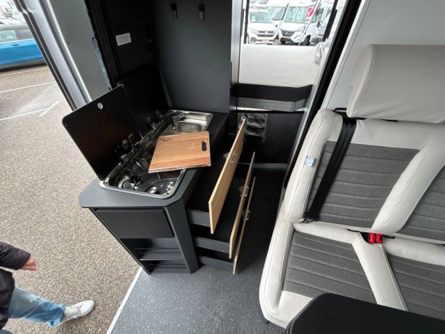 Adria Twin 640 SGX 60 Years 60