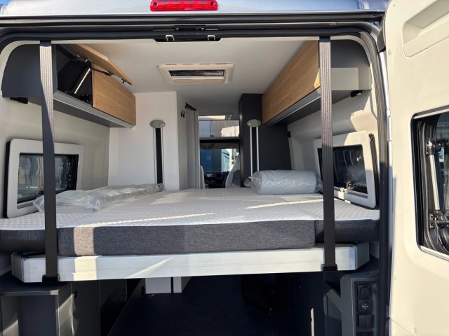 Adria Twin 640 SGX 60 Years 60