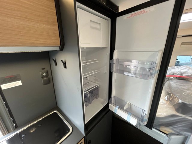 Adria Twin 640 SGX 60Y - Photo 8