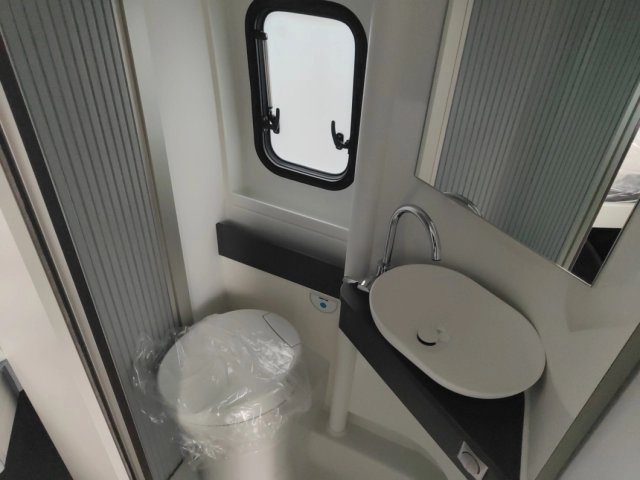 Adria Twin Sports 640 SGX - Photo 9