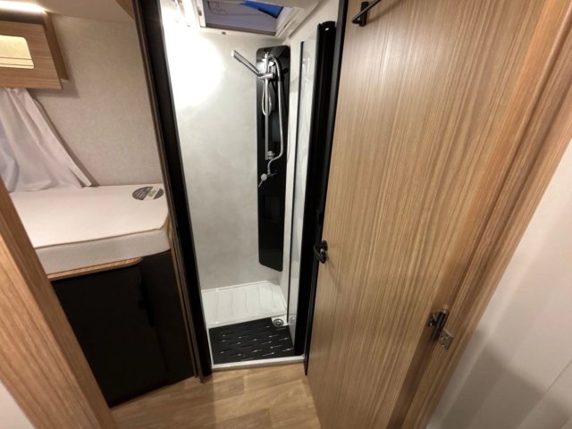 Bavaria Initial I781FGJ Unik POIDS LOURD - Photo 11