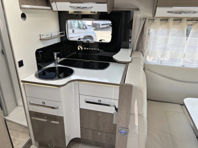 Bavaria Tren-D T746C Class - Photo 18