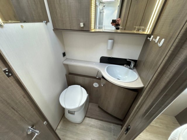 Bavaria Tren-D T746C Class - Photo 22