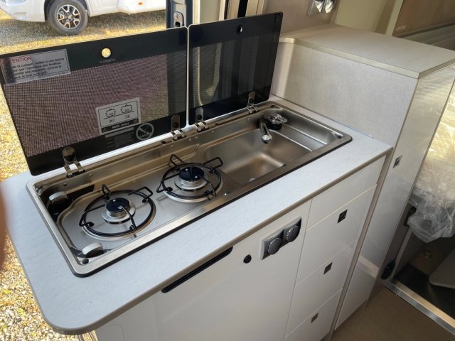 Burstner Delfin C 621 Limited Edition Location HUNYVERS - Photo 6