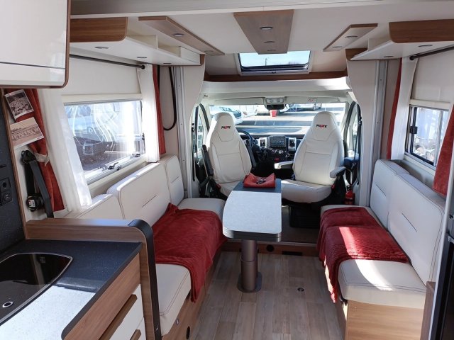 Pilote P 696 D Evidence SUBLET BIS - Photo 4