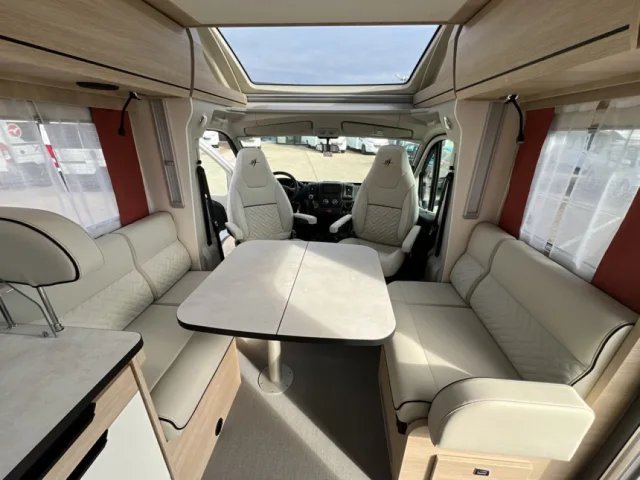 Rapido 696 F PROFILE - Photo 3
