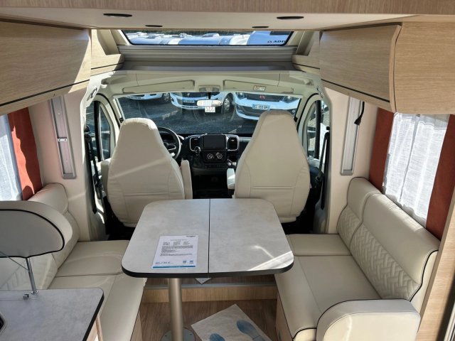 Rapido 696 F 65 ANS - Photo 11