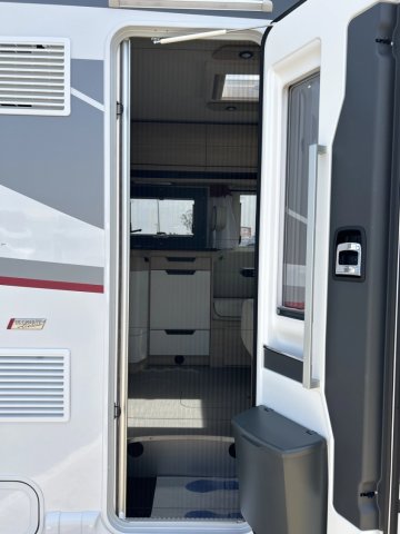 Rapido 8066 DF Ultimate Line EDITION - Photo 12