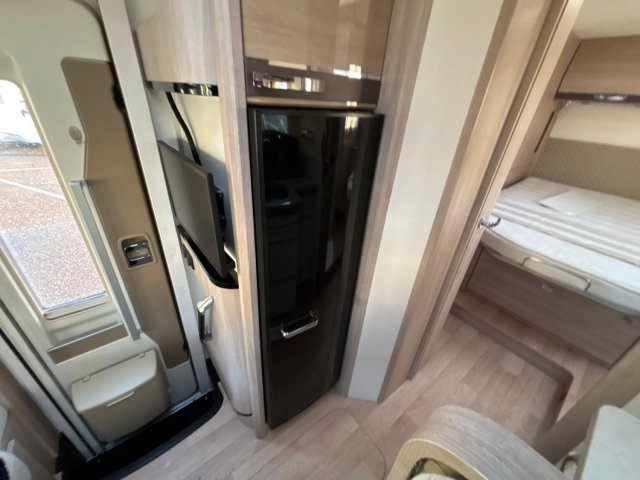 Rapido 880 F Série 8 - Photo 24