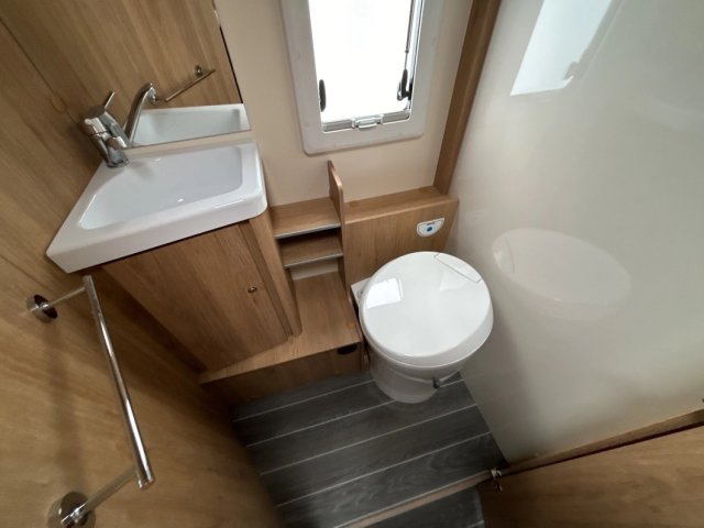 CI Horon 67 XT TRANSIT - Photo 8