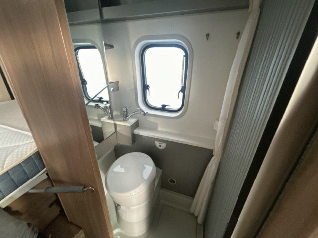 Adria Twin 600 SP - Photo 8