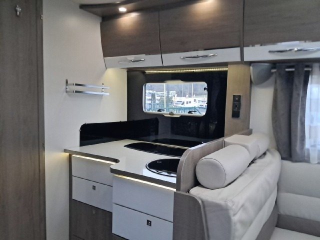 Bavaria Initial I600L Style i 600 l - Photo 5